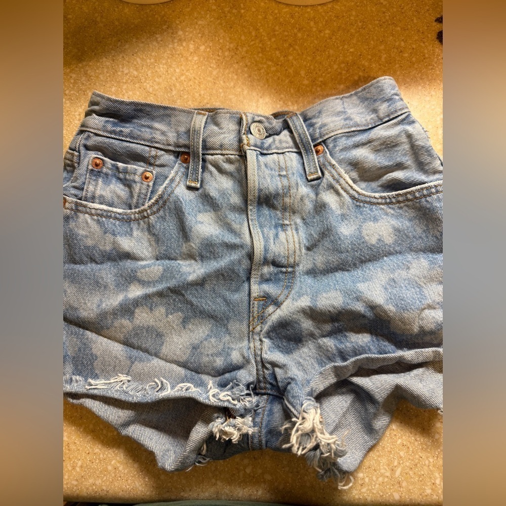 Levi’s 501 Denim Sz 23 Light Blue and white Women's Shorts